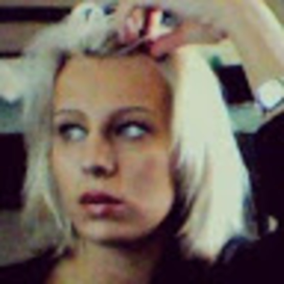 Meet your Posher, Iva - Picture 1 of 1